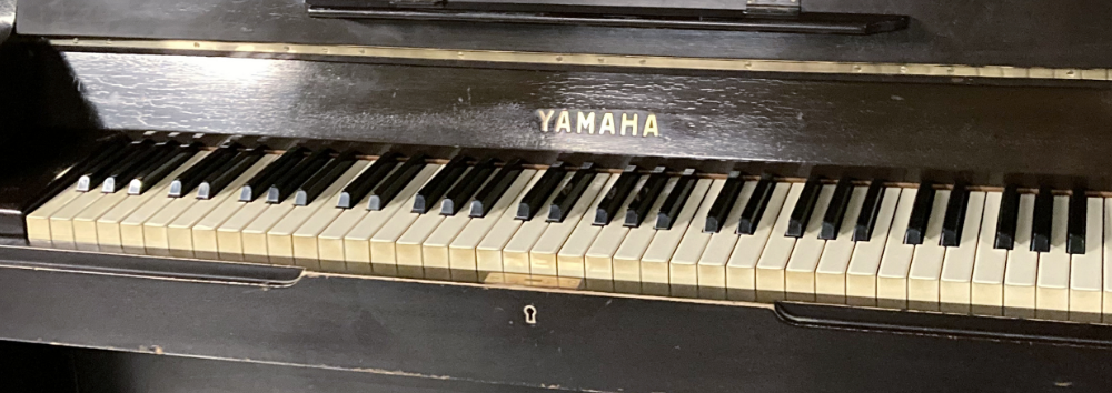 『ヤマハピアノ竪型ホーム型』（1930年代後半製）を再生保存